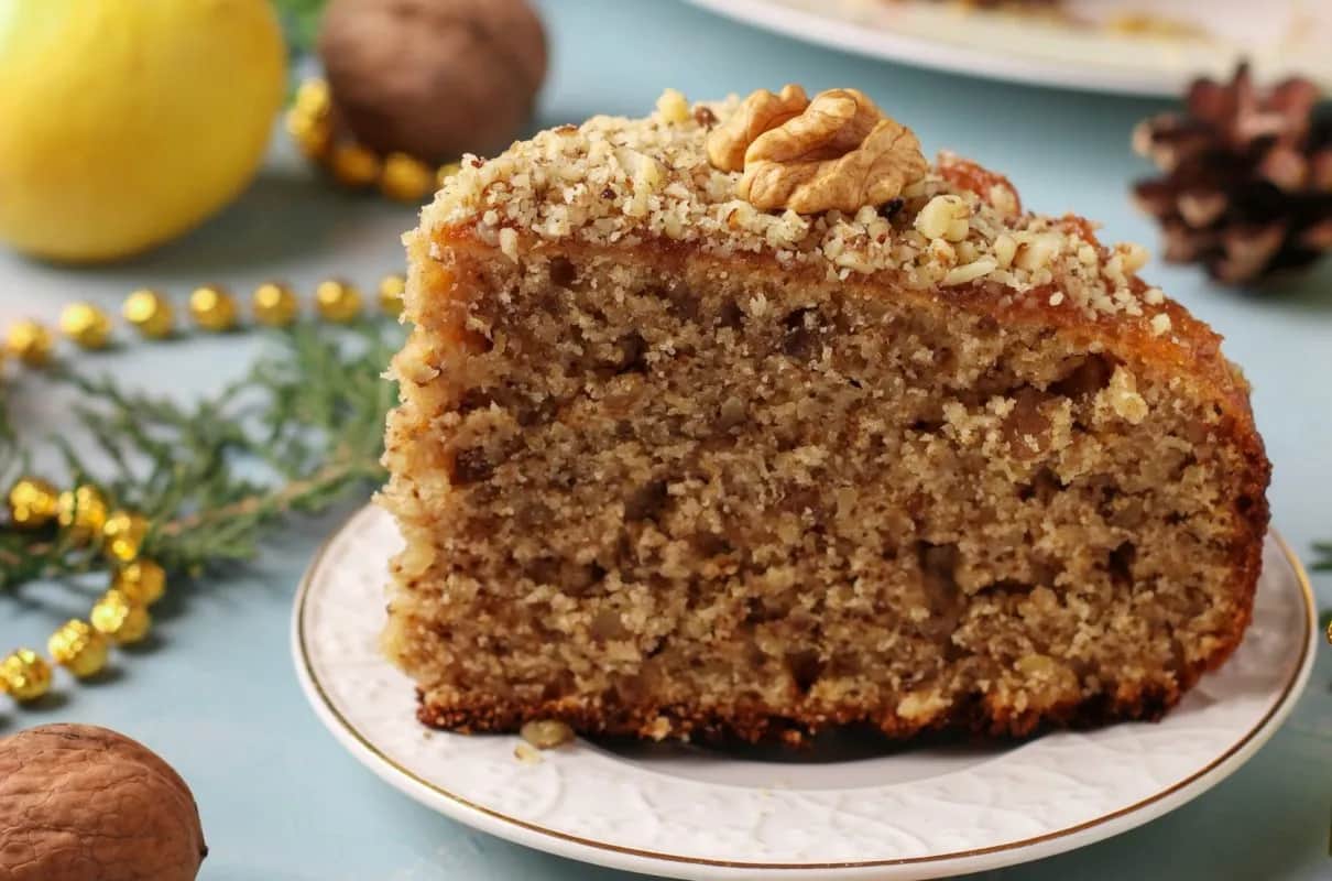 Prosty przepis na ciasto z orzechami włoskimi, które zawsze się udaje