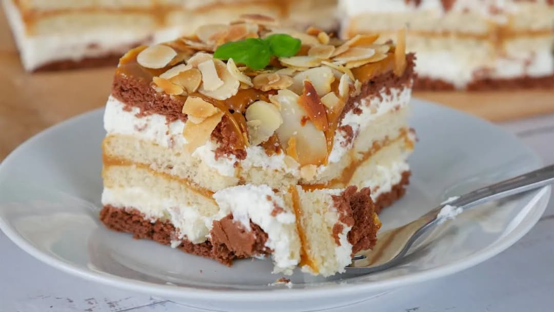Pyszne ciasto na patelni bez pieczenia w 15 minut. Prosty przepis krok po kroku
