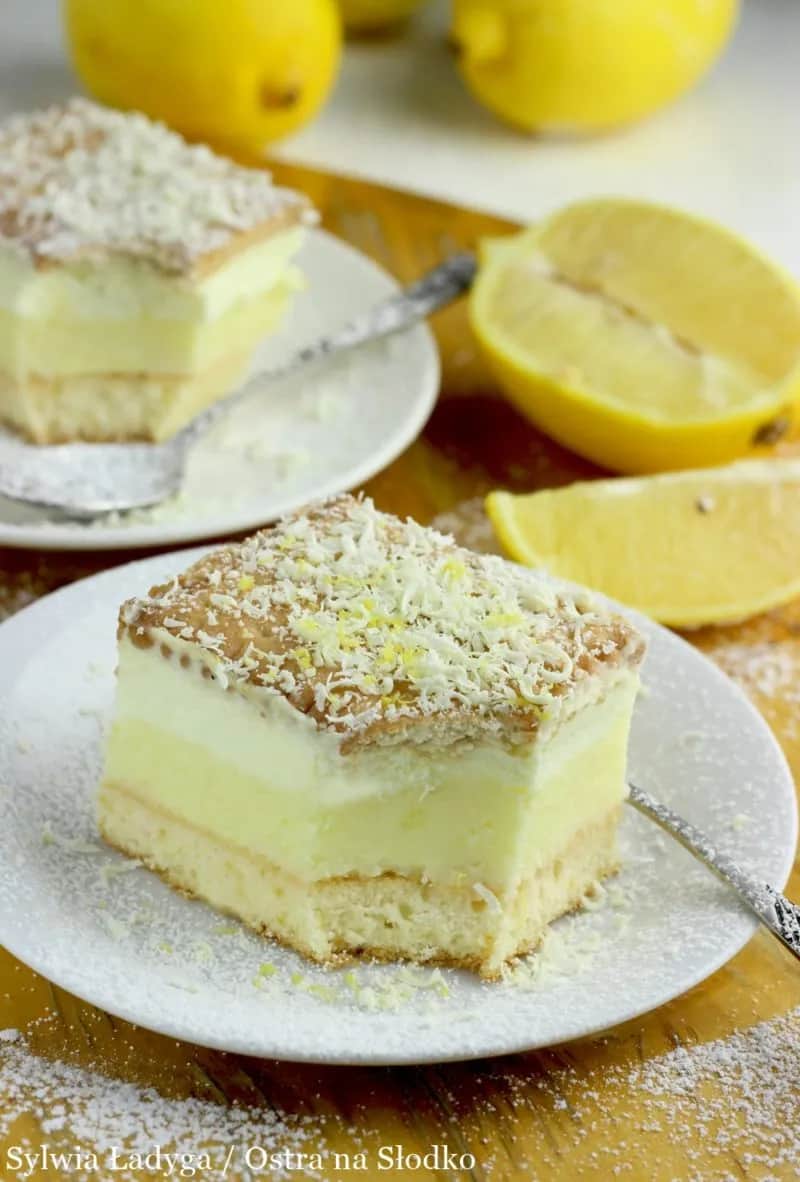 Pyszne ciasto cytrynowe z kremem budyniowym. Prosty przepis krok po kroku