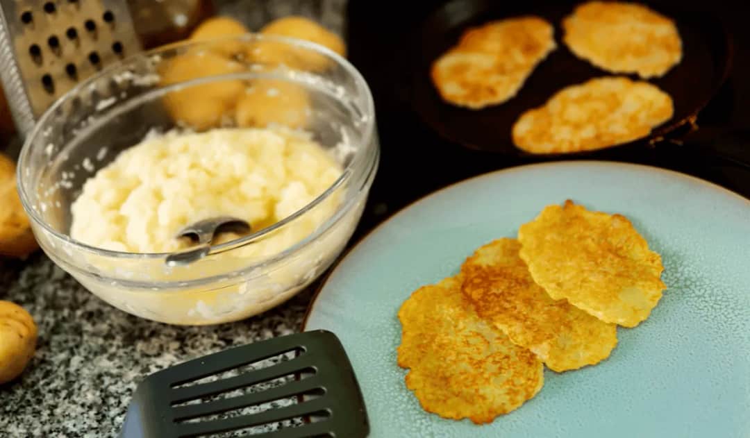Idealna śmietana do placków ziemniaczanych. Sekretny przepis na pyszne danie