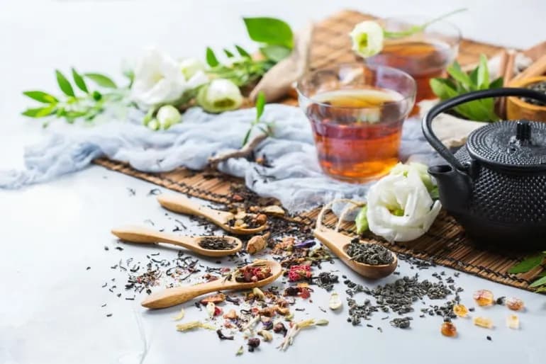 Moczopędne herbaty: naturalne wsparcie nerek i zdrowia