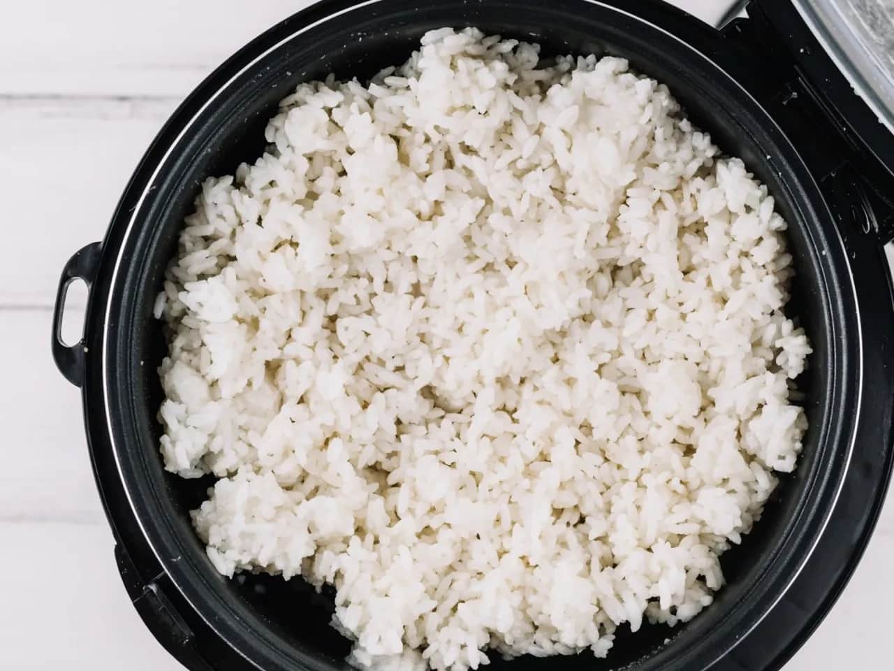 Jak ugotować ryż żeby był sypki - uniknij kleistości i ciesz się smakiem