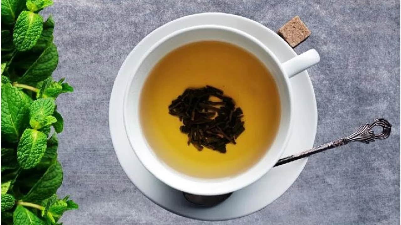 Zaskakujące właściwości zielonej herbaty. Poznaj jej moc i wpływ na zdrowie