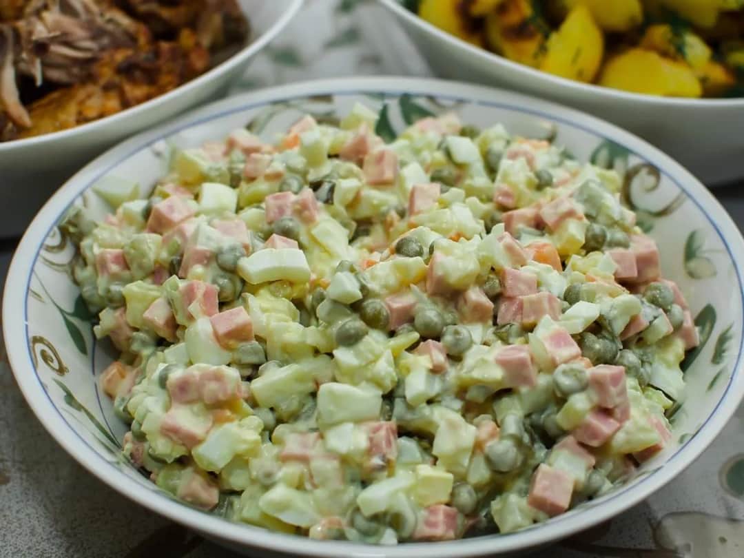 Prosta sałatka jarzynowa krok po kroku. Przepyszny przepis bez błędów!